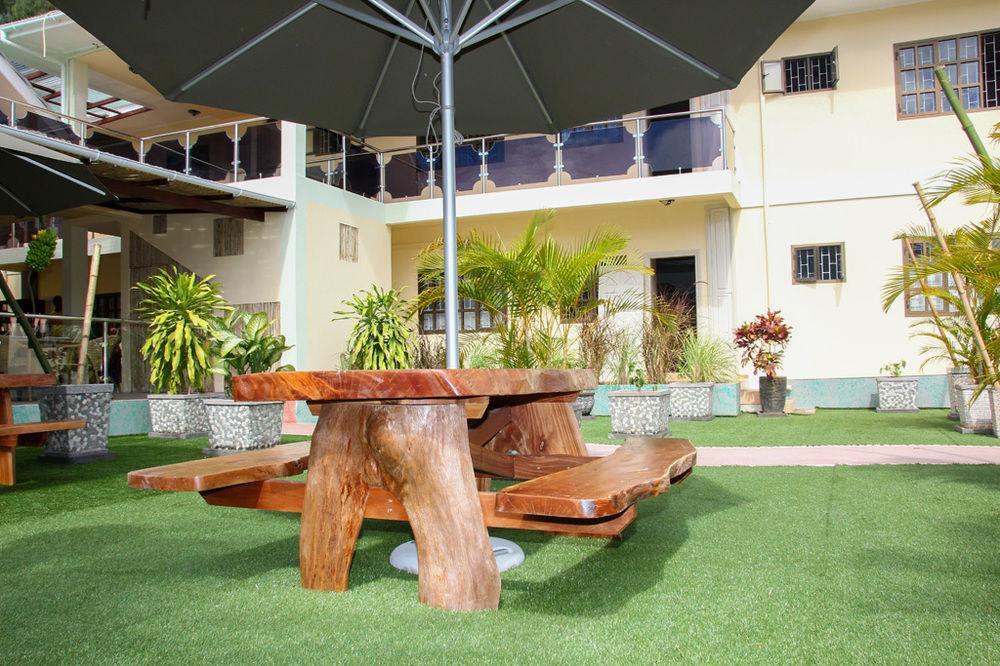 Chez Bea Luxury Villa Baie Sainte Anne Екстериор снимка