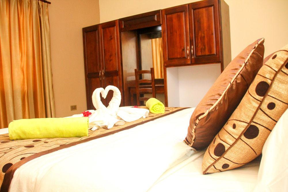 Chez Bea Luxury Villa Baie Sainte Anne Екстериор снимка