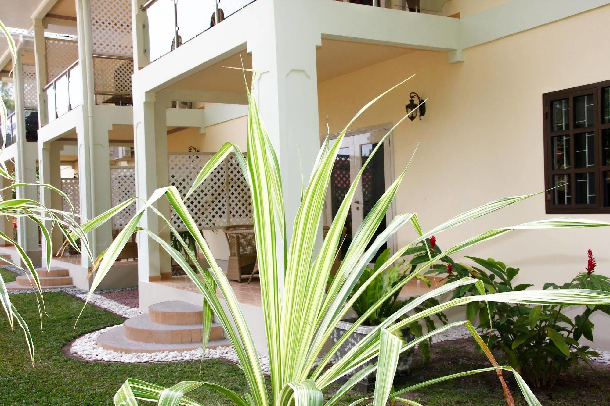Chez Bea Luxury Villa Baie Sainte Anne Екстериор снимка