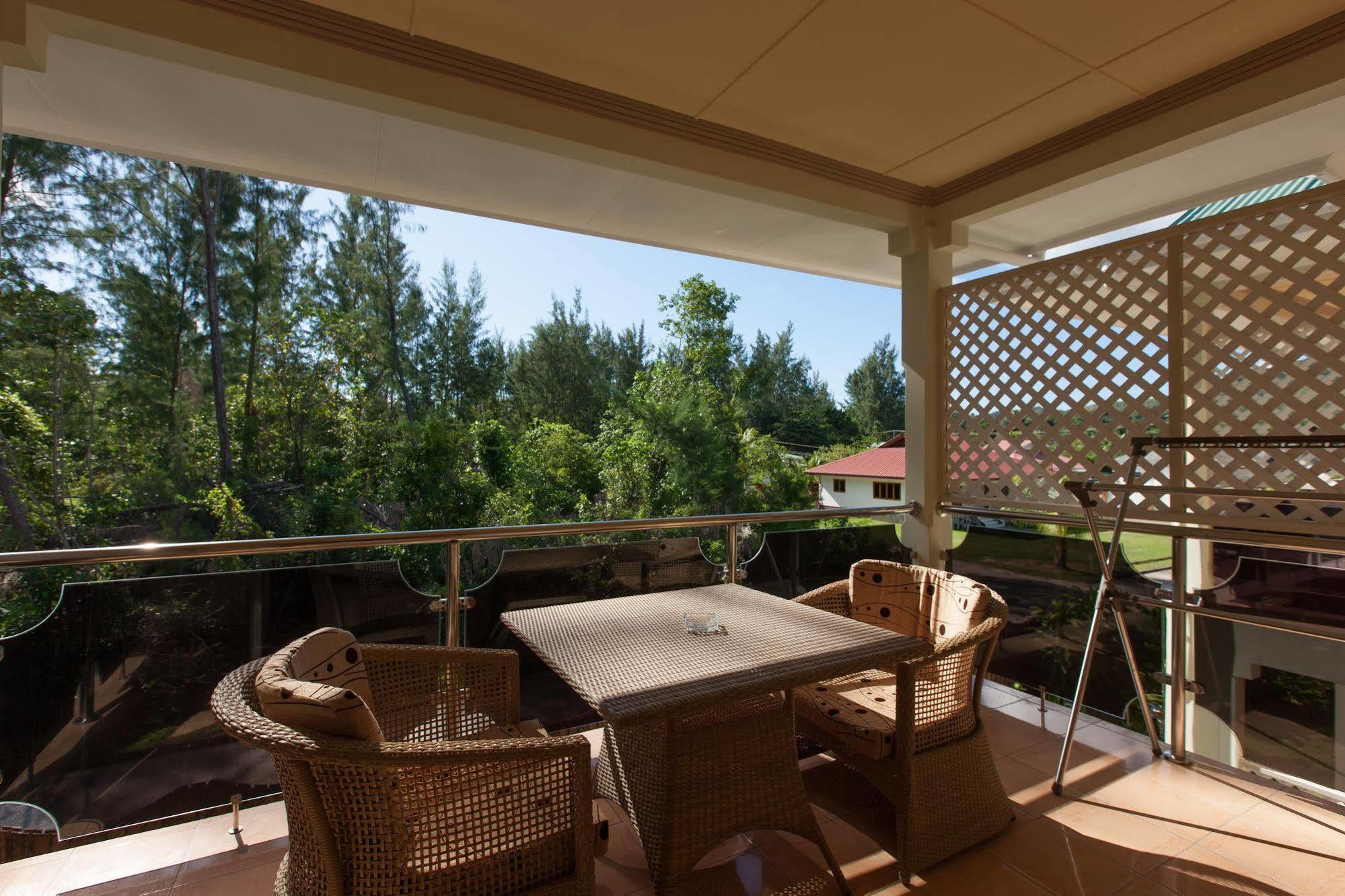 Chez Bea Luxury Villa Baie Sainte Anne Екстериор снимка