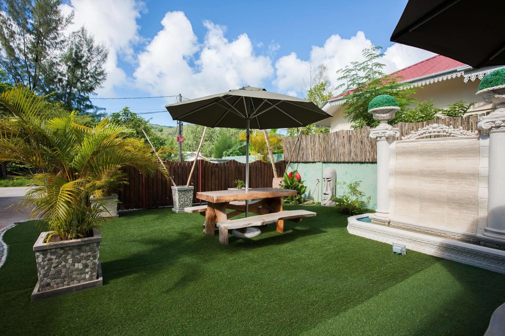 Chez Bea Luxury Villa Baie Sainte Anne Екстериор снимка