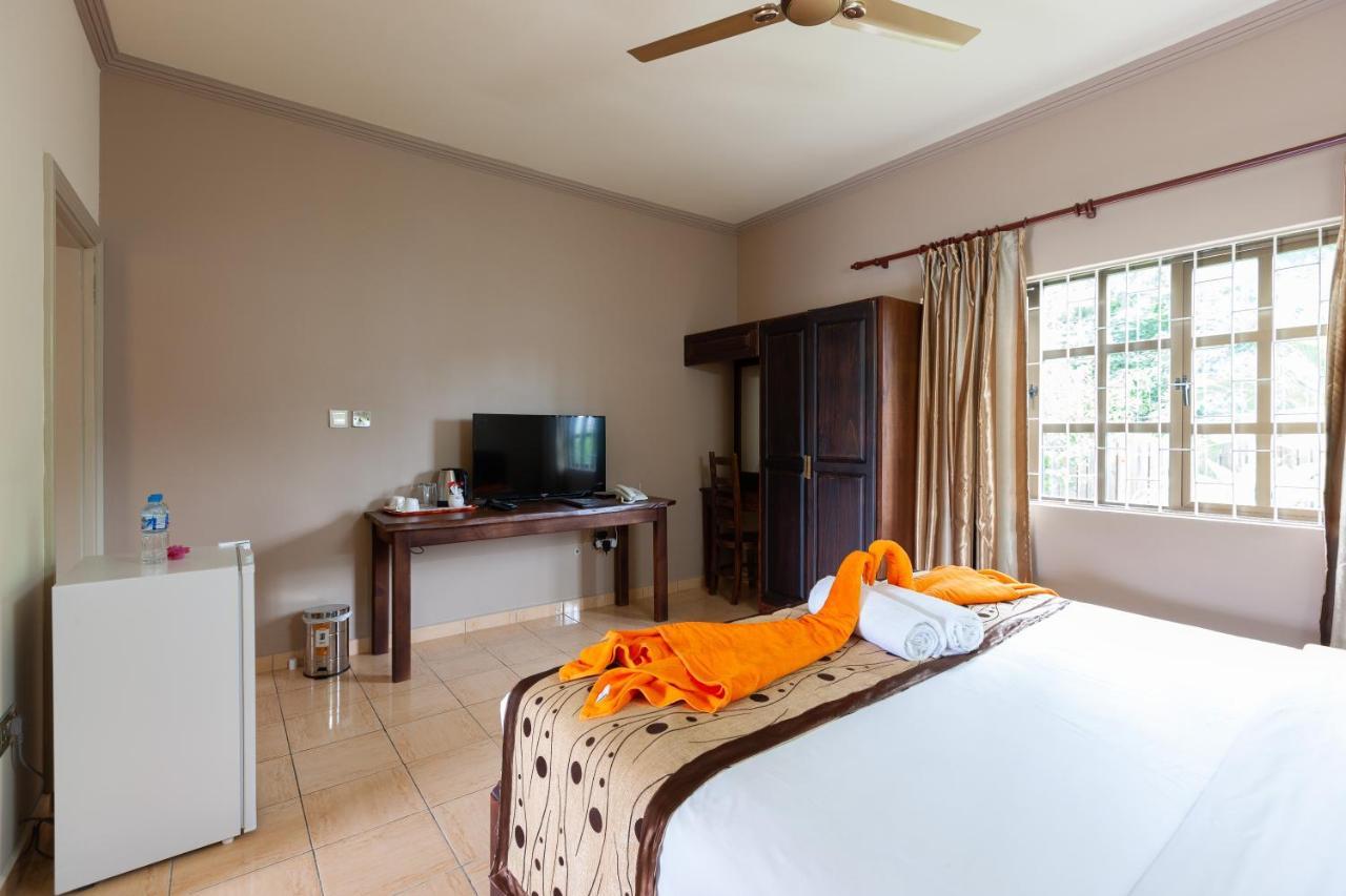 Chez Bea Luxury Villa Baie Sainte Anne Екстериор снимка
