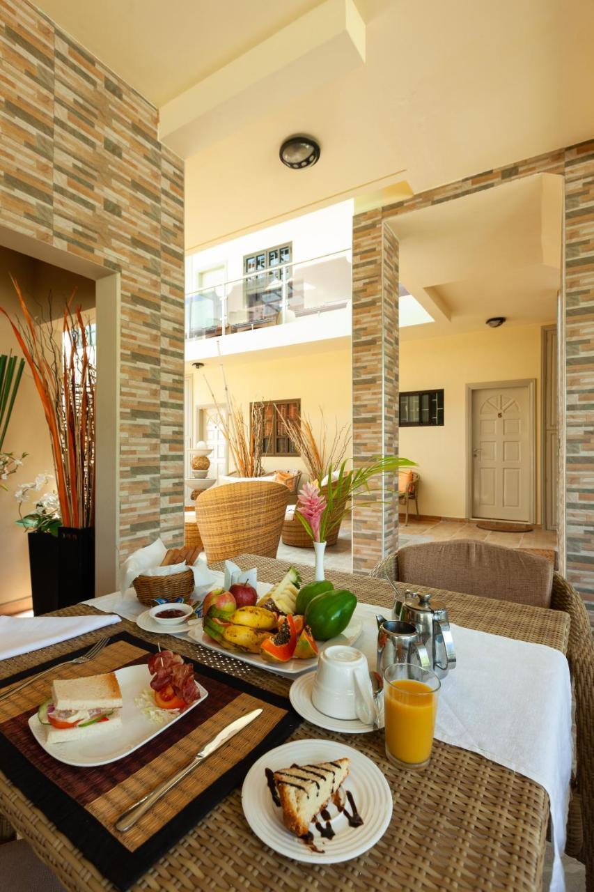 Chez Bea Luxury Villa Baie Sainte Anne Екстериор снимка